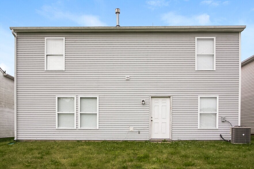 Building Photo - 2023 Orchid Bloom Dr