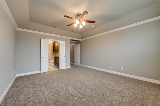Building Photo - 1400 River Oak Ln