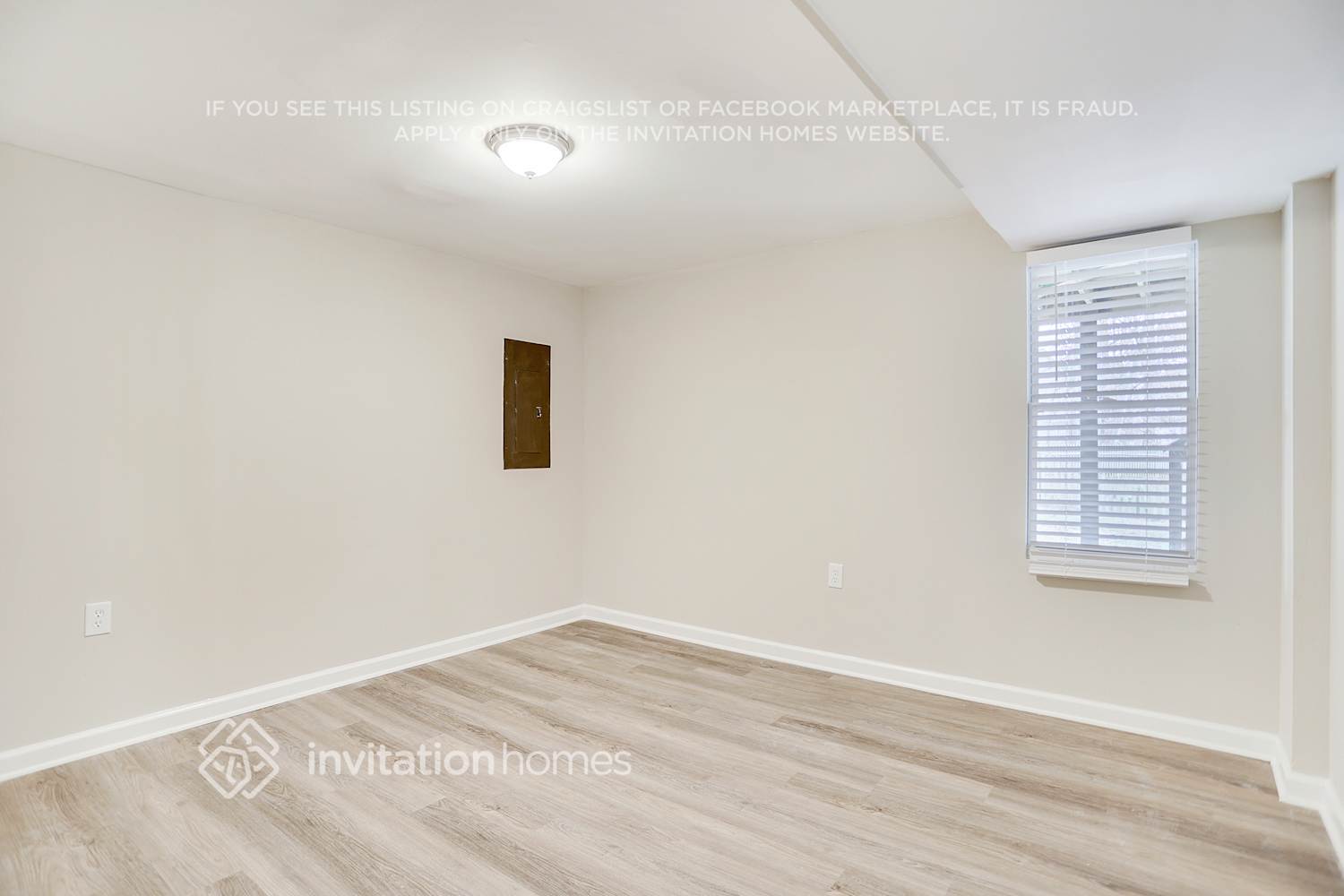 Building Photo - 126 Aztec Way SE