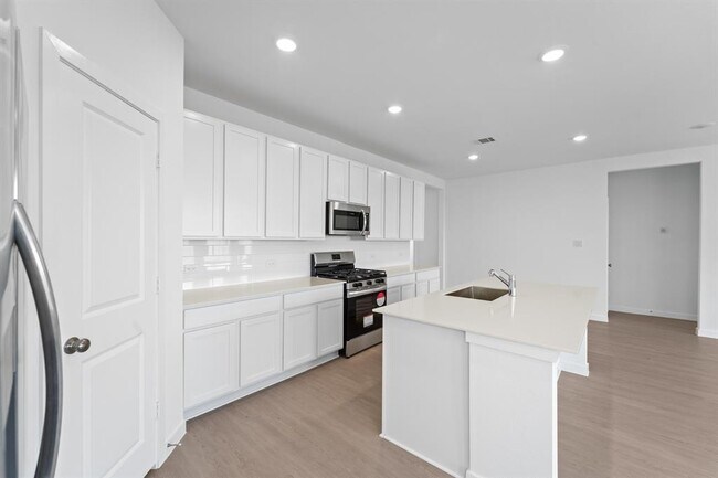 Building Photo - 22140 Juniper Crossing Dr