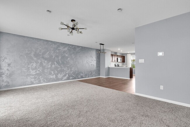 Building Photo - 1556 Sequoia Wy