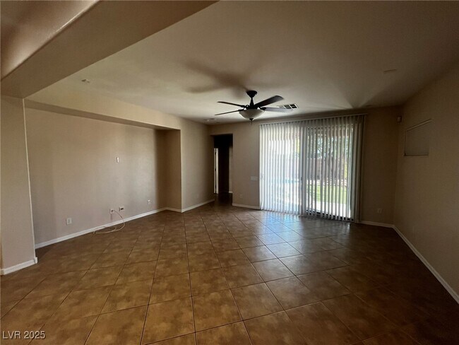 Building Photo - 3417 W Birdwatcher Ave