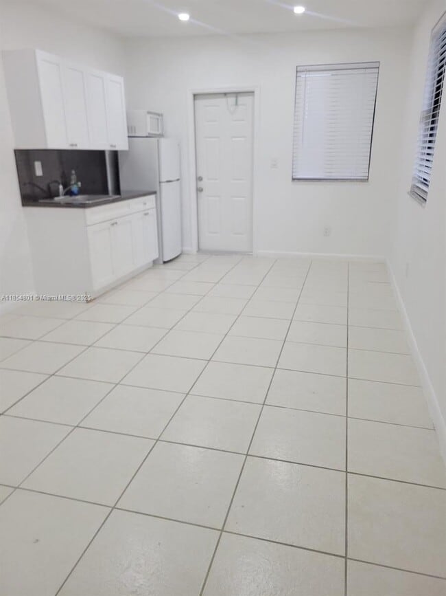 Building Photo - 8415 NW 171st St