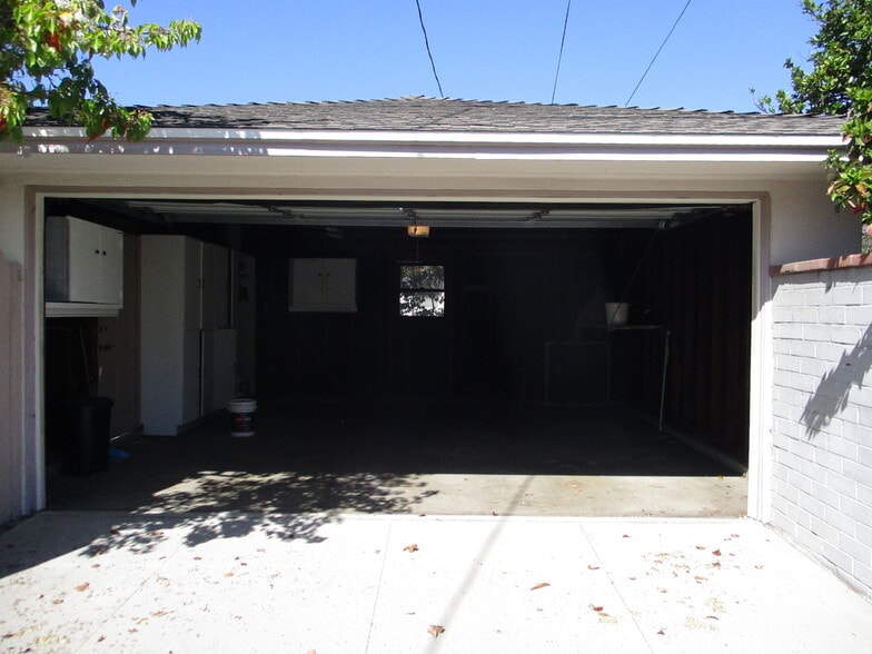 Building Photo - 12436 Cumpston St