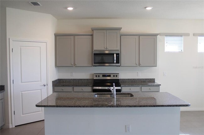 Building Photo - 3741 Mossy Limb Ct