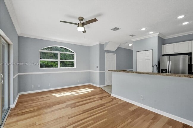 Building Photo - 3128 Coral Ridge Dr
