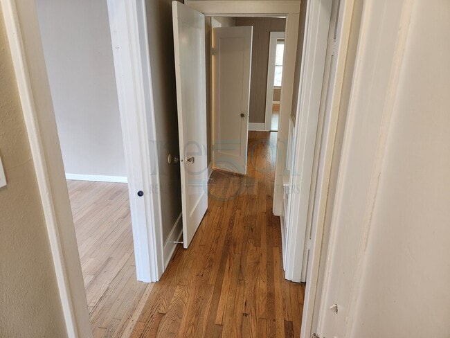 Building Photo - Forest Park School District!