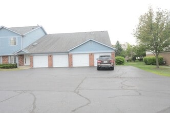 Building Photo - 1705 Chesapeake Ln