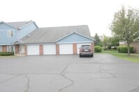 Building Photo - 1705 Chesapeake Ln