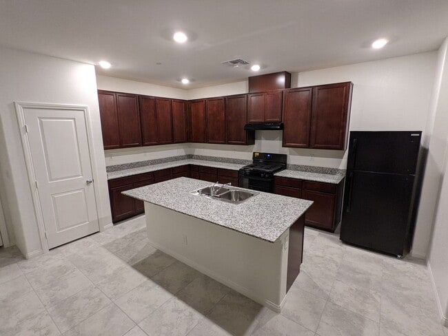 Building Photo - 3291 Pergusa Dr