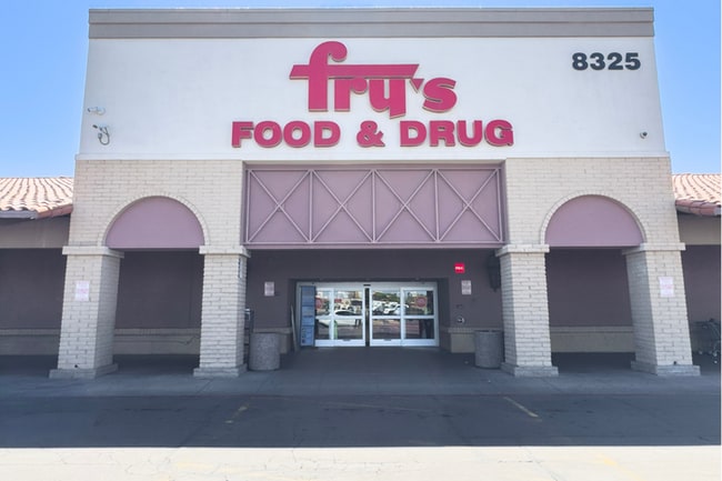 Building Photo - 3Bed/2.5Bath Townhouse at 83rd Ave/I-10! Ready for Immediate Move-In! -- FENCED-IN YARD! 2 CAR GA...