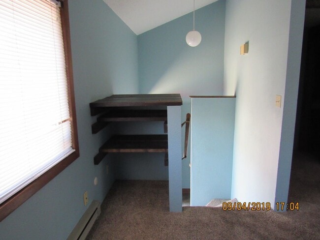 Building Photo - 747 Elder Ct