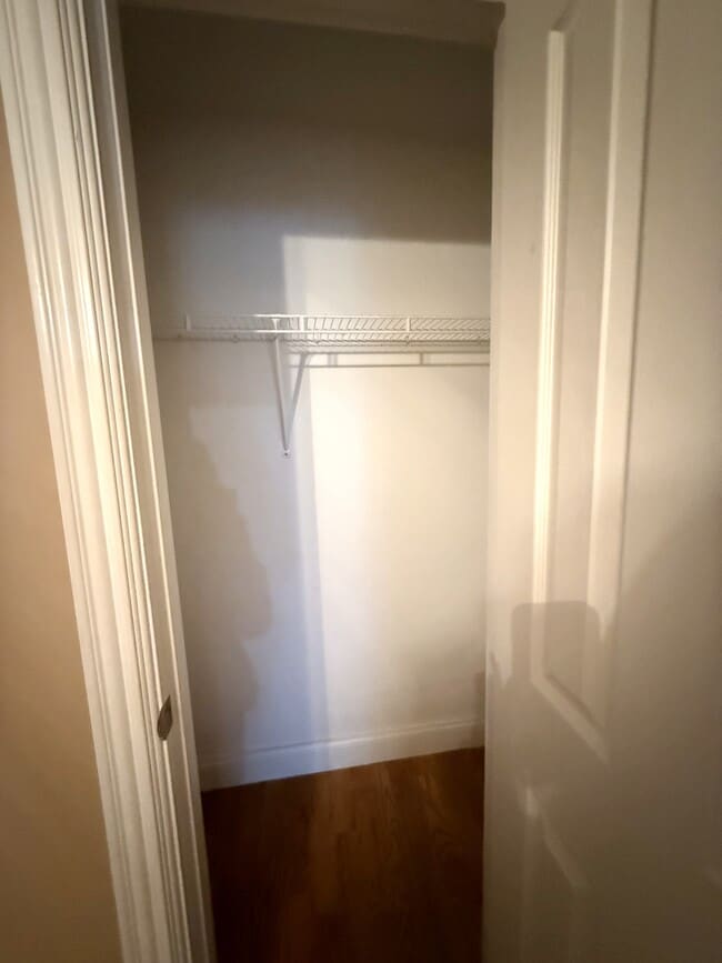 Building Photo - 51 Lee's Ford Dock Rd