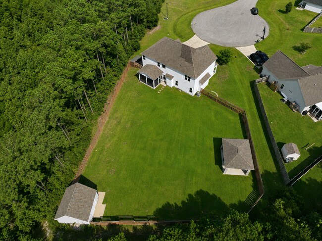 Building Photo - 208 Misty Cove Ct