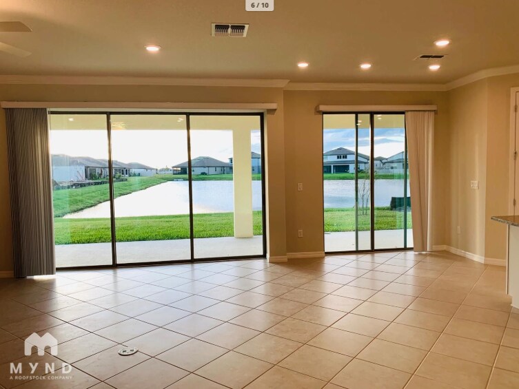 Building Photo - 10738 Green Harvest Dr.