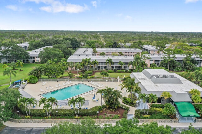 Building Photo - 18081 SE Country Club Dr