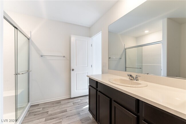 Building Photo - 5904 Swift Lariat St