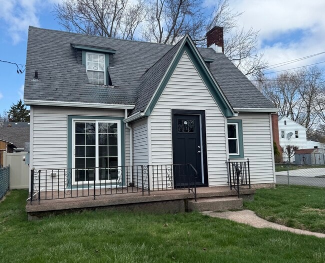 Building Photo - 8520 Munson Ave