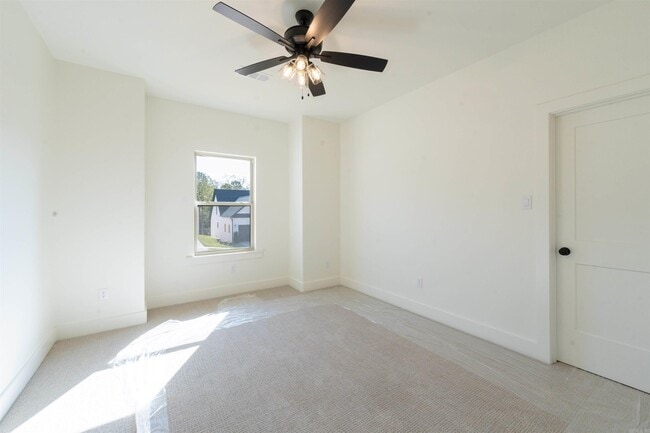Building Photo - 141 Ridgeview Trl