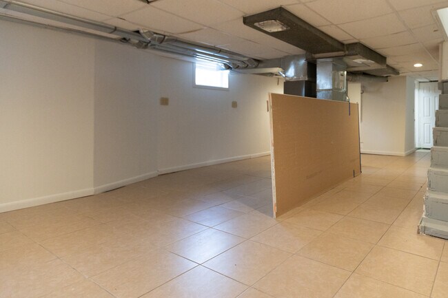 Building Photo - 1001 4th Ave