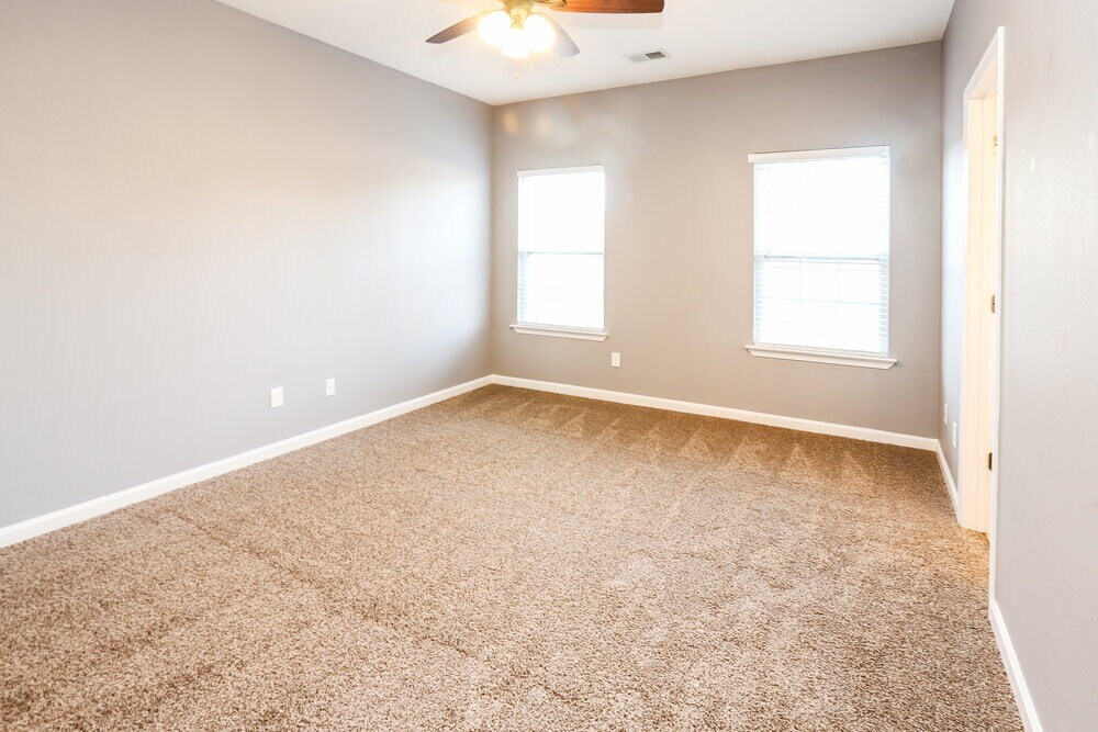 Building Photo - 9918 White Poplar Dr