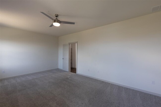 Building Photo - 2913 Louris Ln