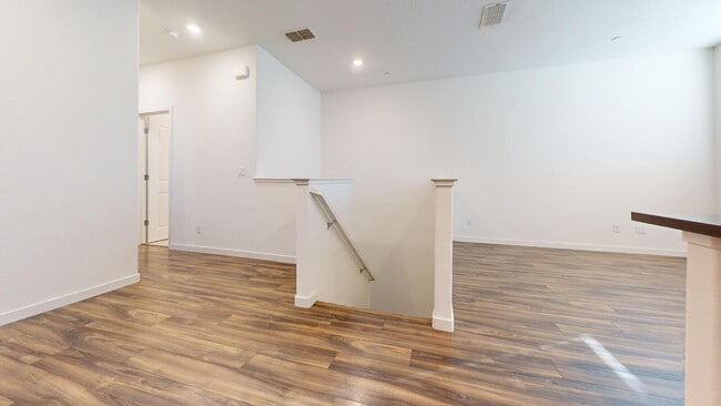 Building Photo - Fresh 3-Bed, 2-Bath Home in Natomas Crossing — Perfect for Commuters