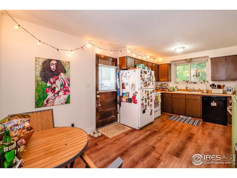 Building Photo - 824 Meeker St