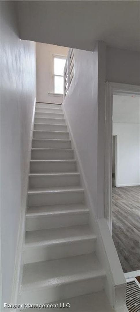 Building Photo - 3 br, 2 bath House - 139 South Maple Avenue