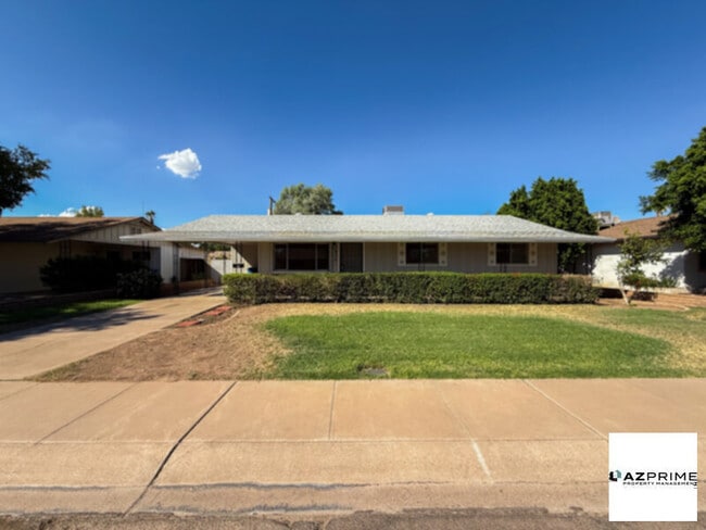 Building Photo - Charming 3/2 Tempe Home - Spacious and Ser...