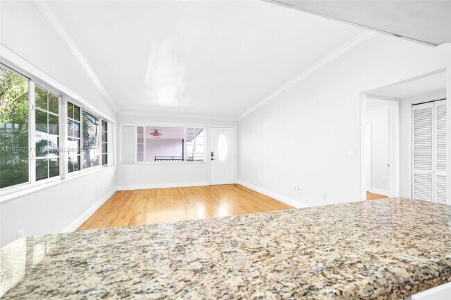 Building Photo - 1135 92nd St