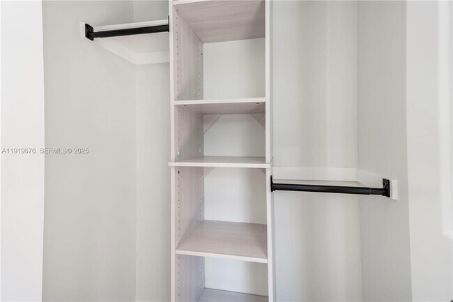 Building Photo - 6499 SW 39th St