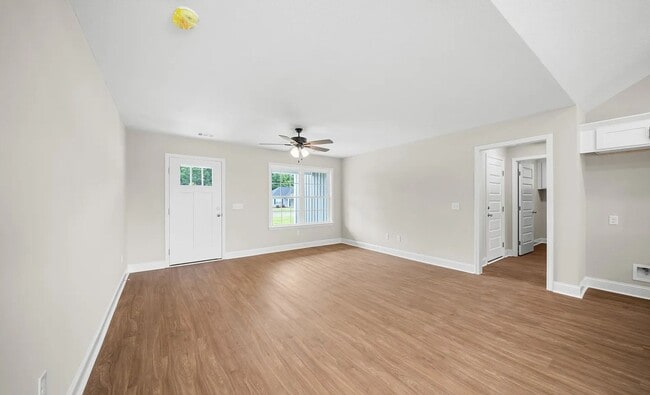Building Photo - 106 Enclave Ct