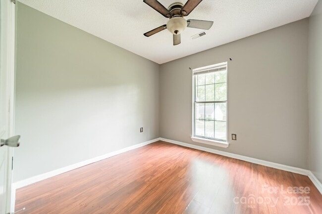 Building Photo - 8027 Sherington Way