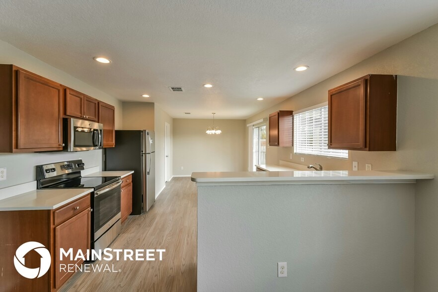 Building Photo - 338 Spruce Breeze