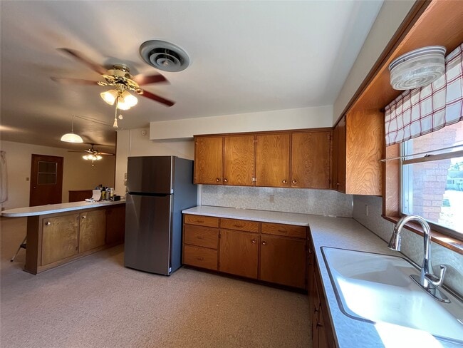 Building Photo - 106 Jane Dr