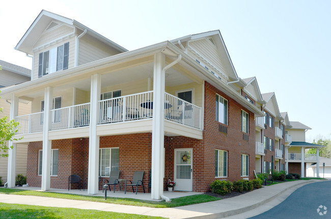 Building Photo - Dogwood Terrace By Barclay House