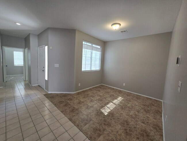 Building Photo - 2757 Trotwood Ln