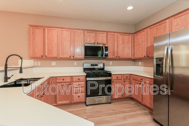 Building Photo - 16115 SW Blue Goose Ln