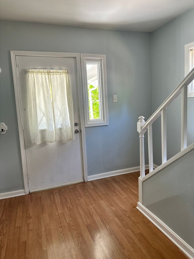 Building Photo - Great Newly Remodeled 3 bed in Madisonvill...