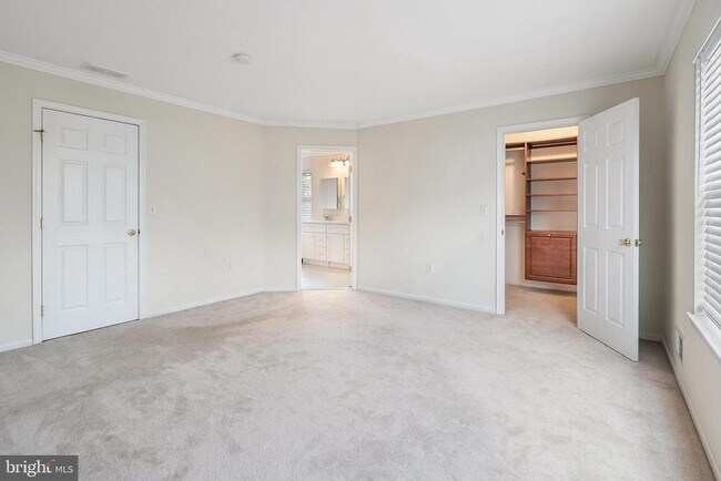 Building Photo - 87 Canal View Dr