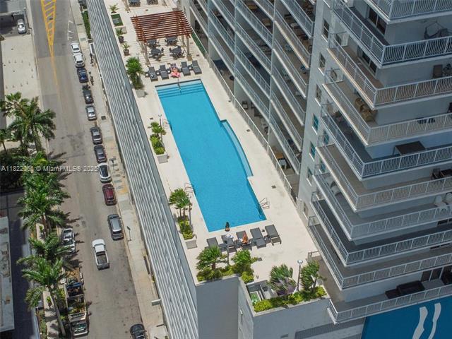 Building Photo - 1200 Brickell Bay Dr