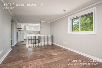 Building Photo - 1707 Fernwood Ave
