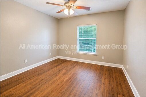 Building Photo - 598 Emerald Ln