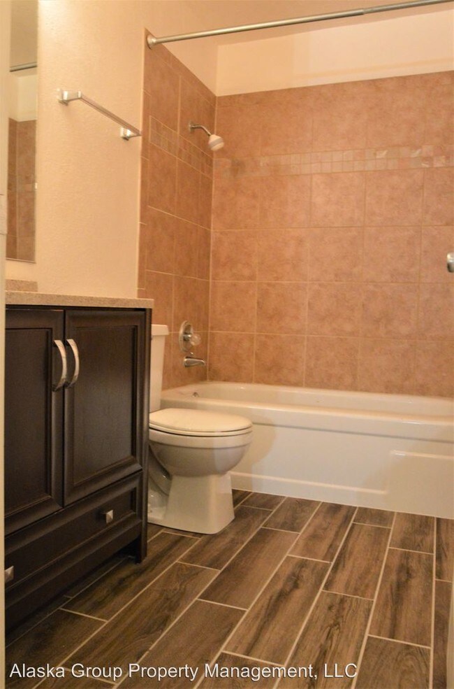 Building Photo - 4200 Florina St