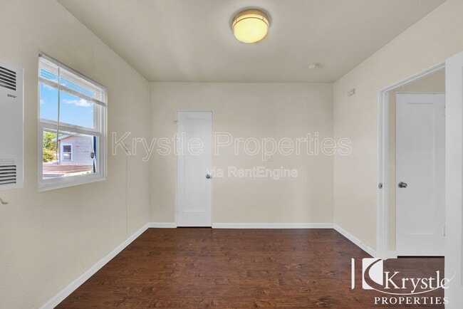 Building Photo - 1340 Farrell St