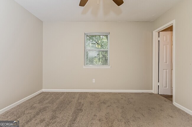 Building Photo - 2239 Cherokee Valley Cir