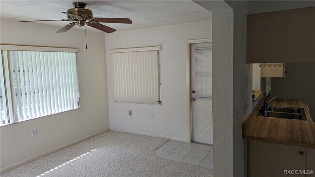 Building Photo - 52 S J Kellner Blvd