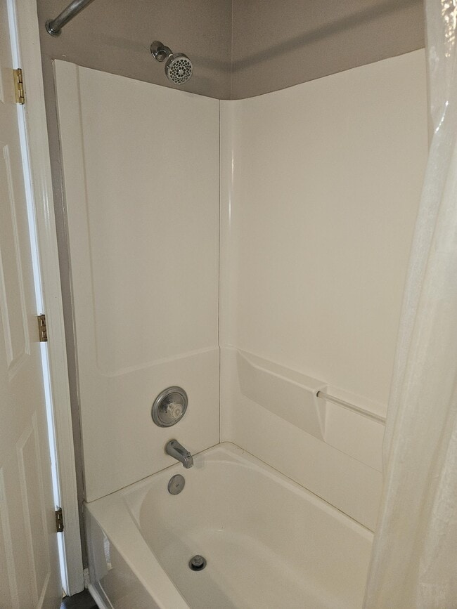 Building Photo - 201 Stull Ct