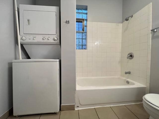 Building Photo - 2108 N Keeler Ave